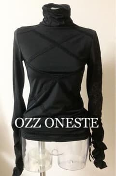 【美品】OZZ ONESTE タートルネックチュニック カットソー ブラックのサムネイル