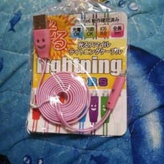 iPhoneコード光るスマイルライトニングケーブルのサムネイル