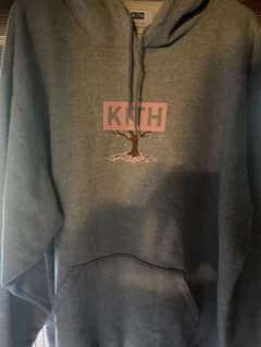 kith  パーカー　日本限定のサムネイル