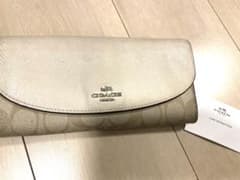 coach長財布のサムネイル