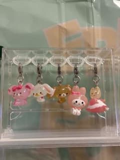 ゆるっとめじるしアクセサリー　サンリオのサムネイル