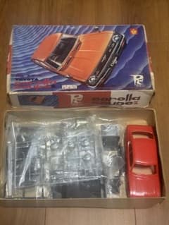 クラウンモデル 1/28 トヨタ カローラクーペSL プラモデルのサムネイル