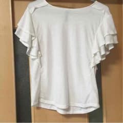 おば様専用★しまむら×HK WORKS  LONDON ★肩フリル★Tシャツのサムネイル
