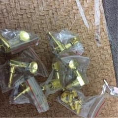 ギターのペグのサムネイル