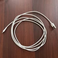 USB-A to Lightning ケーブルのサムネイル