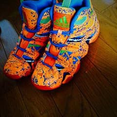 Adidascrazy8 バッシュ海外のサムネイル