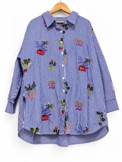VIANTEストライプ柄 刺繍入り長袖シャツのサムネイル
