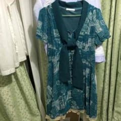 axes femme ワンピースのサムネイル