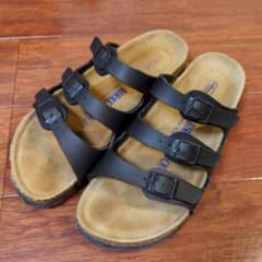 BIRKENSTOCK ブラック ストラップサンダル 35のサムネイル