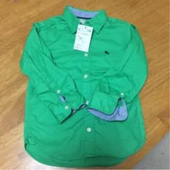 【新品未使用】H&M キッズ 緑シャツのサムネイル