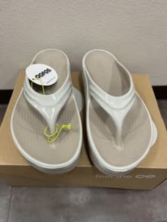 新品正規23cm OOFOS ウーフォス ウーメガ ノマドフォグOOMEGA箱付