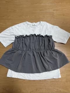 フリルデザイン 半袖Tシャツ Mサイズのサムネイル