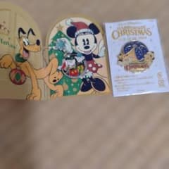 ディズニークリスマス 2004 2006 ピンバッジ2個セット - メルカリ