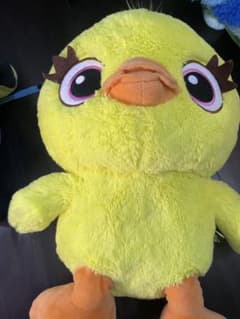 黄色い鳥のキャラクターぬいぐるみのサムネイル