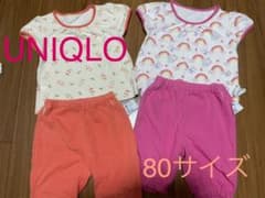 ユニクロ パジャマ　女の子　80サイズ　2点セットのサムネイル