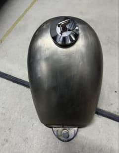 SR400 ワンオフピーナッツタンク2% モーターロックチョッパーボバー