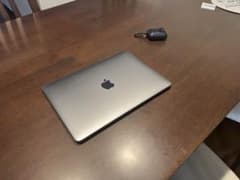 MacBookのサムネイル