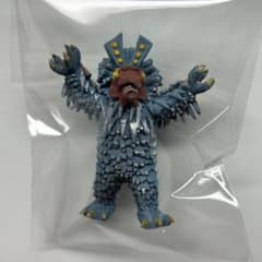ウルトラ超獣名鑑 復活！ウルトラの父 スノーギラン - メルカリ
