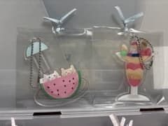 猫 モチーフ アクリルキーホルダー 7種類のサムネイル