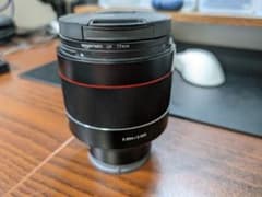 SAMYANG AF 85mm F1.4 FE レンズのサムネイル