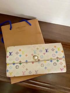 VUITTONモノグラム長財布のサムネイル