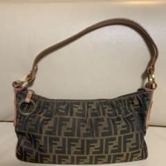 FENDI ズッカ柄ショルダーバッグのサムネイル