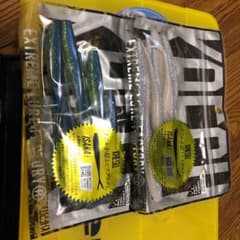 カエス イサナのサムネイル