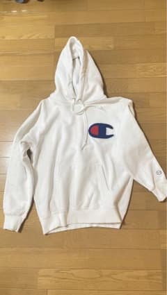 チャンピオン　ビックロゴパーカー　厚手のサムネイル
