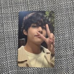 BTS V トレカ MAP OF THE SOUL 7のサムネイル