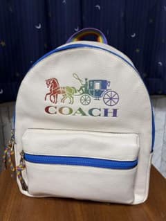 美品　COACH レインボーロゴ ミニリュック ホワイトのサムネイル