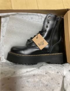 ■新品■ドクターマーチン厚底ブーツ Dr.Martens 8ホールのサムネイル