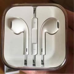iPhone イヤホン純正のサムネイル