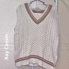 ⁠【Ray Cassin】レイカズン チルデンニットベストケーブル編みVネック⁠のサムネイル