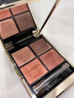 SUQQUアイシャドウ　純撫子、陽光色セットのサムネイル