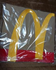 グラニフ マクドナルドのサムネイル