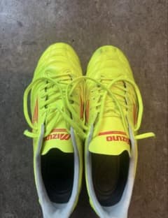 貴重 mizuno サッカーシューズ モレリアネオ4ag用 ネオンイエロー