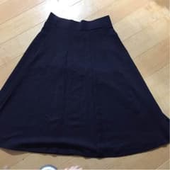 UNIQLO紺色スカート！のサムネイル