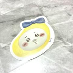 ちいかわのバナナプリンケーキ　ステッカー