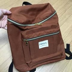 ☆美品☆スクエアバックパック『Honn』のサムネイル