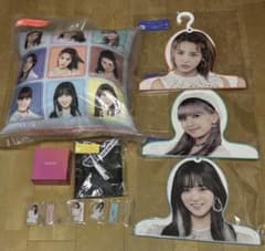 R*i様 NiziU☆一番くじ☆8点セット☆クッション☆アクスタ☆ハンガー☆サコのサムネイル