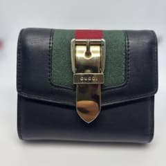 GUCCI 三つ折り財布 ブラック レザー シェリーラインのサムネイル