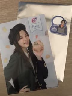 Girls2 ファーストキッチン コラボ クリアファイルのサムネイル