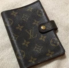 土日限定価格♡ルイヴィトン 手帳のサムネイル