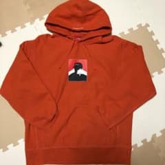 supreme 最終値下げ　即決大歓迎！のサムネイル