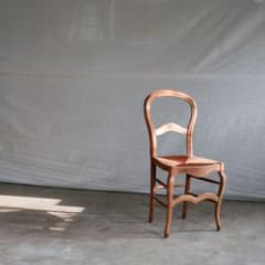 フランスアンティーク　無垢材　アンティークチェア　ブロカント　古家具　古道具 フランス バルーンバックチェア ラッシュ編み 無垢材 ブロカント 古