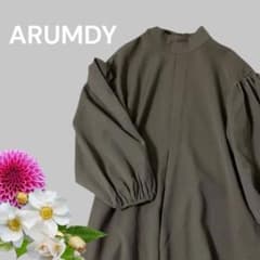 【ARUMDY 】　美品　バルーンスリーブAラインワンピースオリーブグリーンのサムネイル