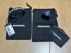 最終値下げ！即日発送！2点セットDIESELレザーブレスレットのサムネイル
