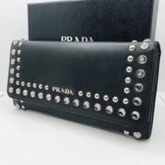 PRADA✨プラダ サフィアーノ スタッズ 長財布 シルバーロゴ金具 
