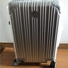 メルセデス・ベンツ オリジナルアルミスーツケースのサムネイル