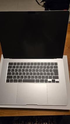 【ジャンク品】MacBookAir M3 15.3インチのサムネイル
